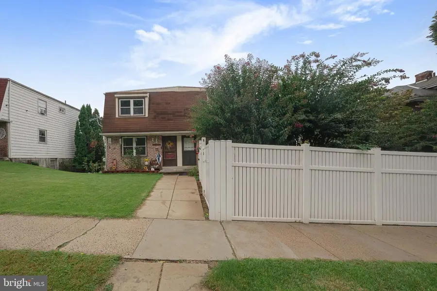 1126 N Front St, Reading, PA 19601 - #2