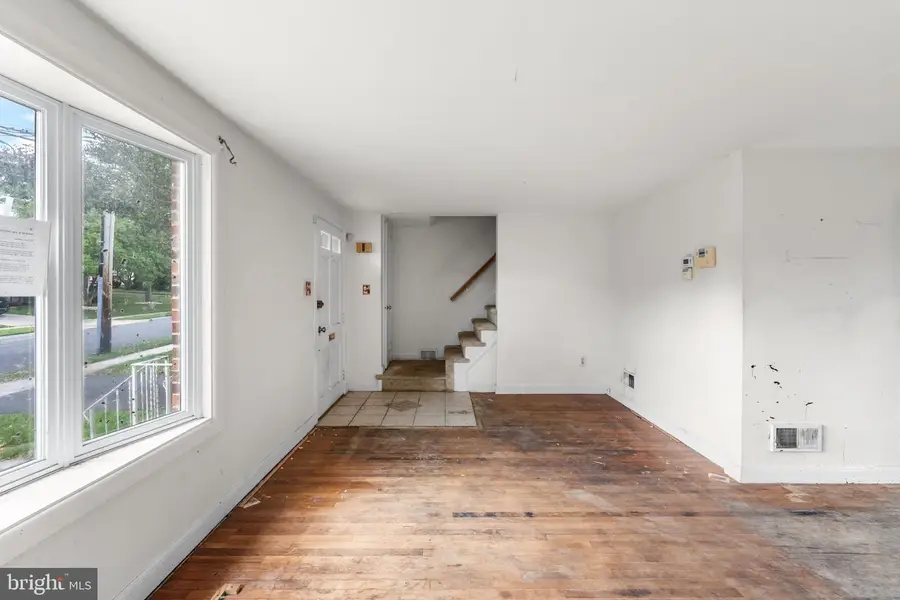 104 Princeton Ave, Reading, PA 19609 - #3