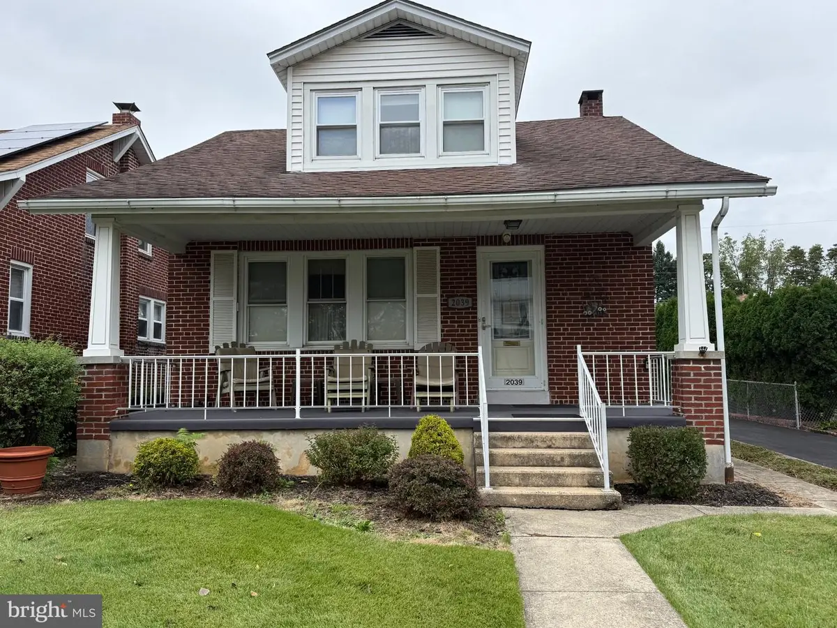 2039 Reading Ave, Reading, PA 19609 - #1