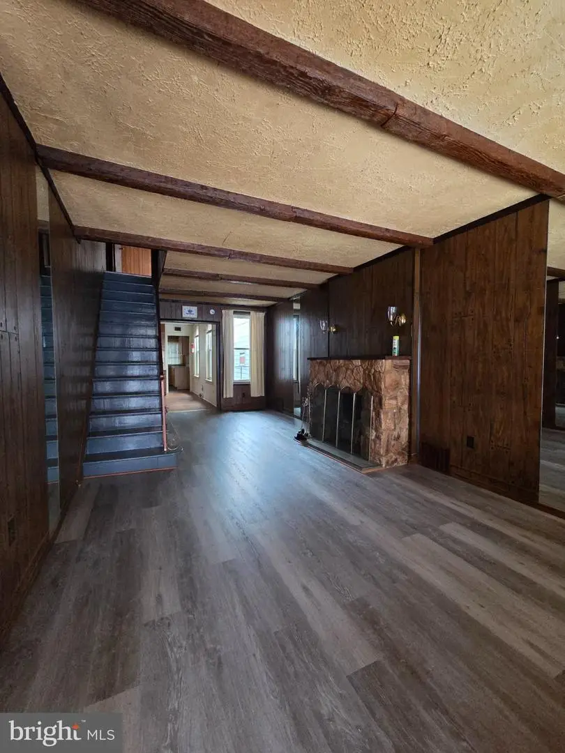 1226 Douglass St, Reading, PA 19604 - #3