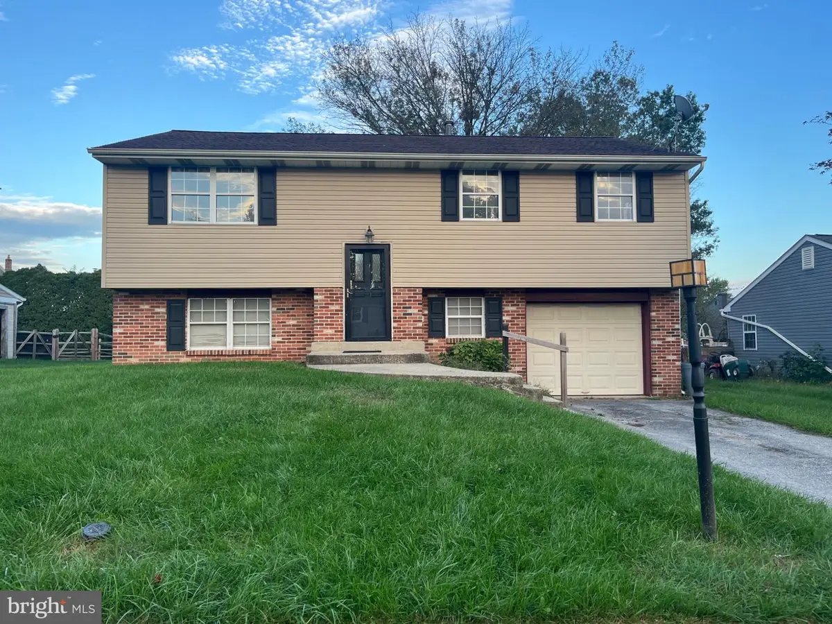 755 Moonflower Ave, Reading, PA 19606 - #1
