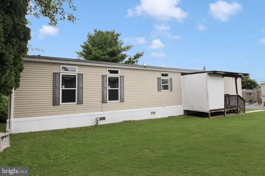 15 Woodland Ln, Mertztown, PA 19539 - #2