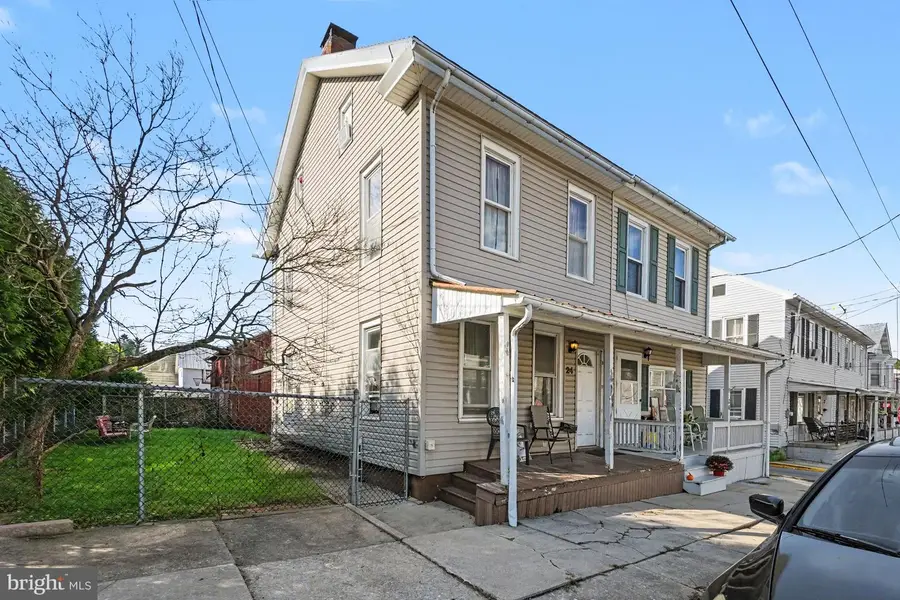 24 N 2nd St, Womelsdorf, PA 19567 - #3