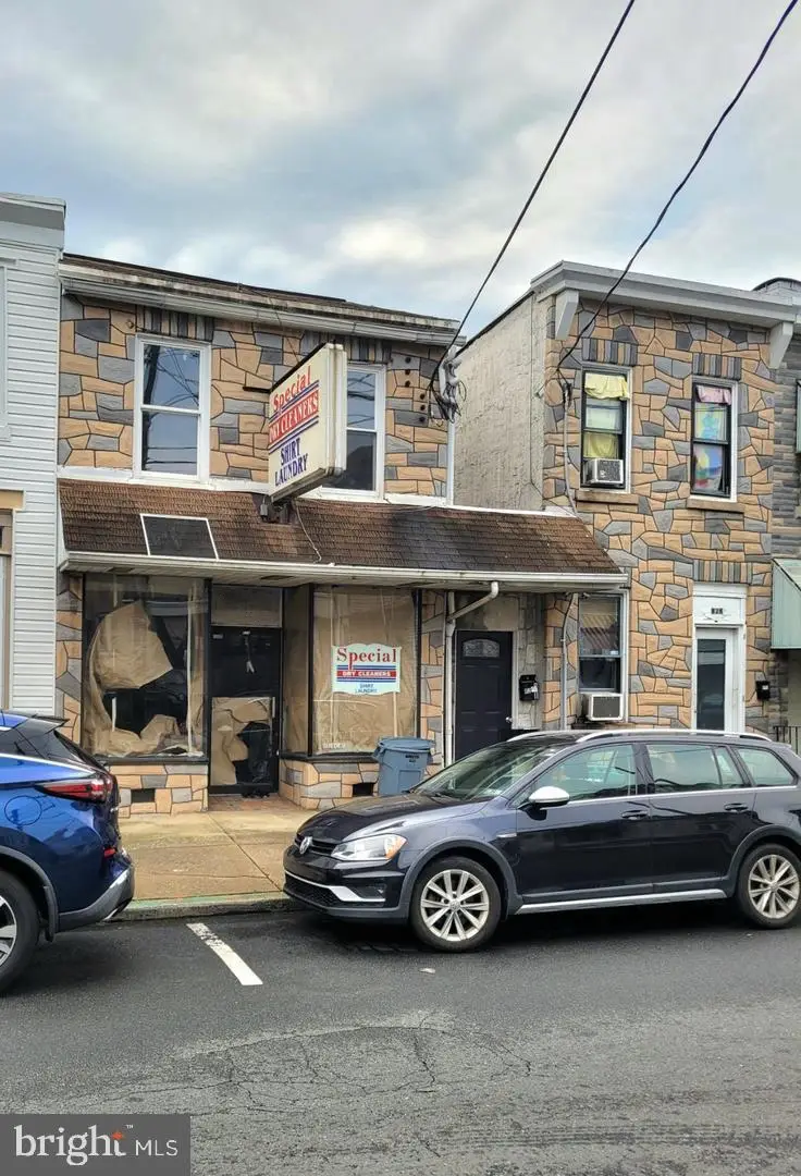 828 Bingaman St, Reading, PA 19602 - #1