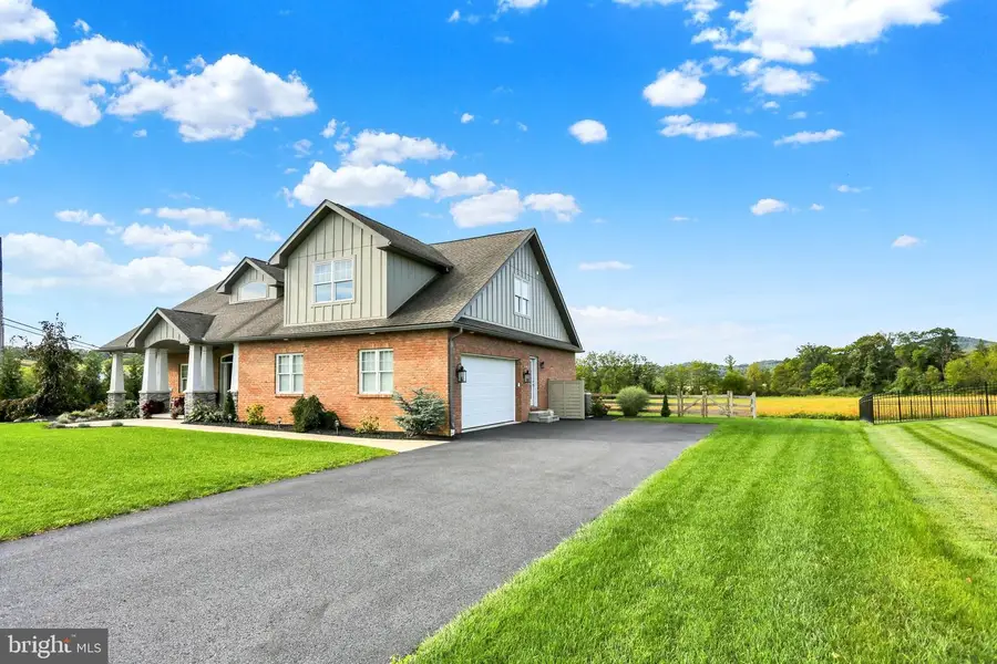 8 Career Ct, Oley, PA 19547 - #3