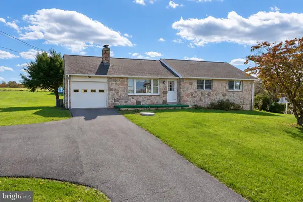 38 Locust Rd, BOYERTOWN, PA 19512