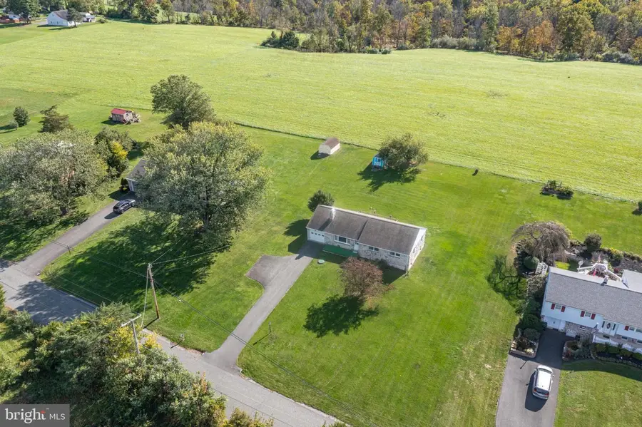 38 Locust Rd, Boyertown, PA 19512 - #2