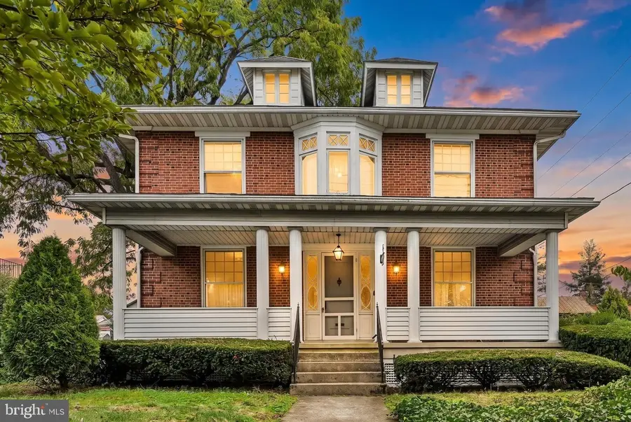101 N 4th St, Hamburg, PA 19526 - #3