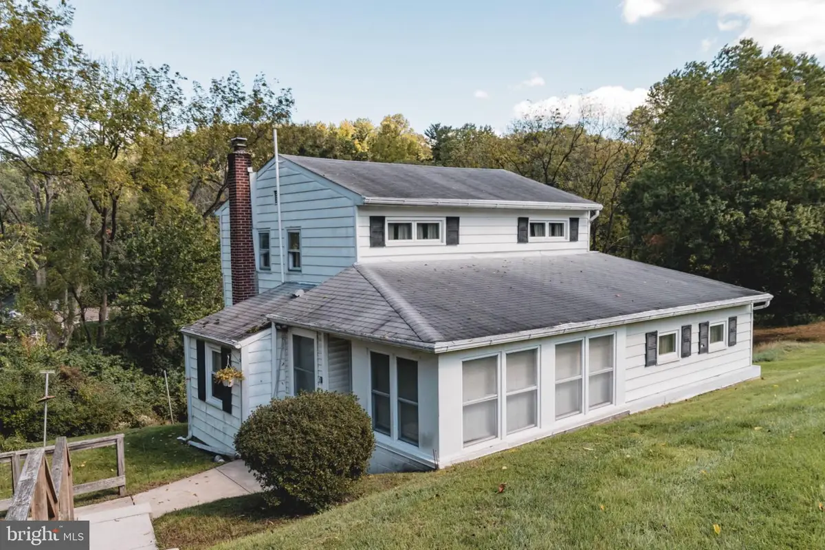 1991 Cedar Top Rd, Reading, PA 19607 - #1