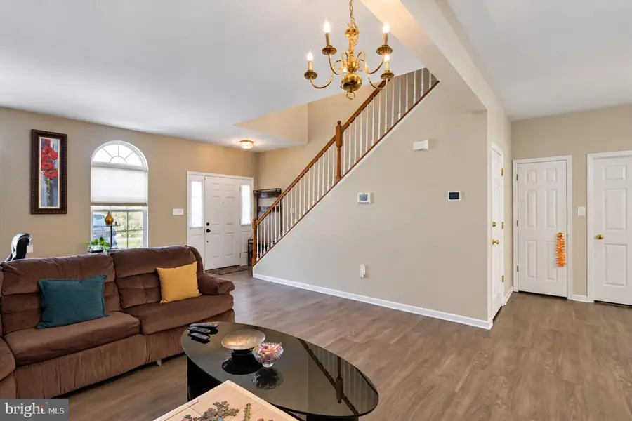 203 Barrington Dr, Reading, PA 19607 - #3