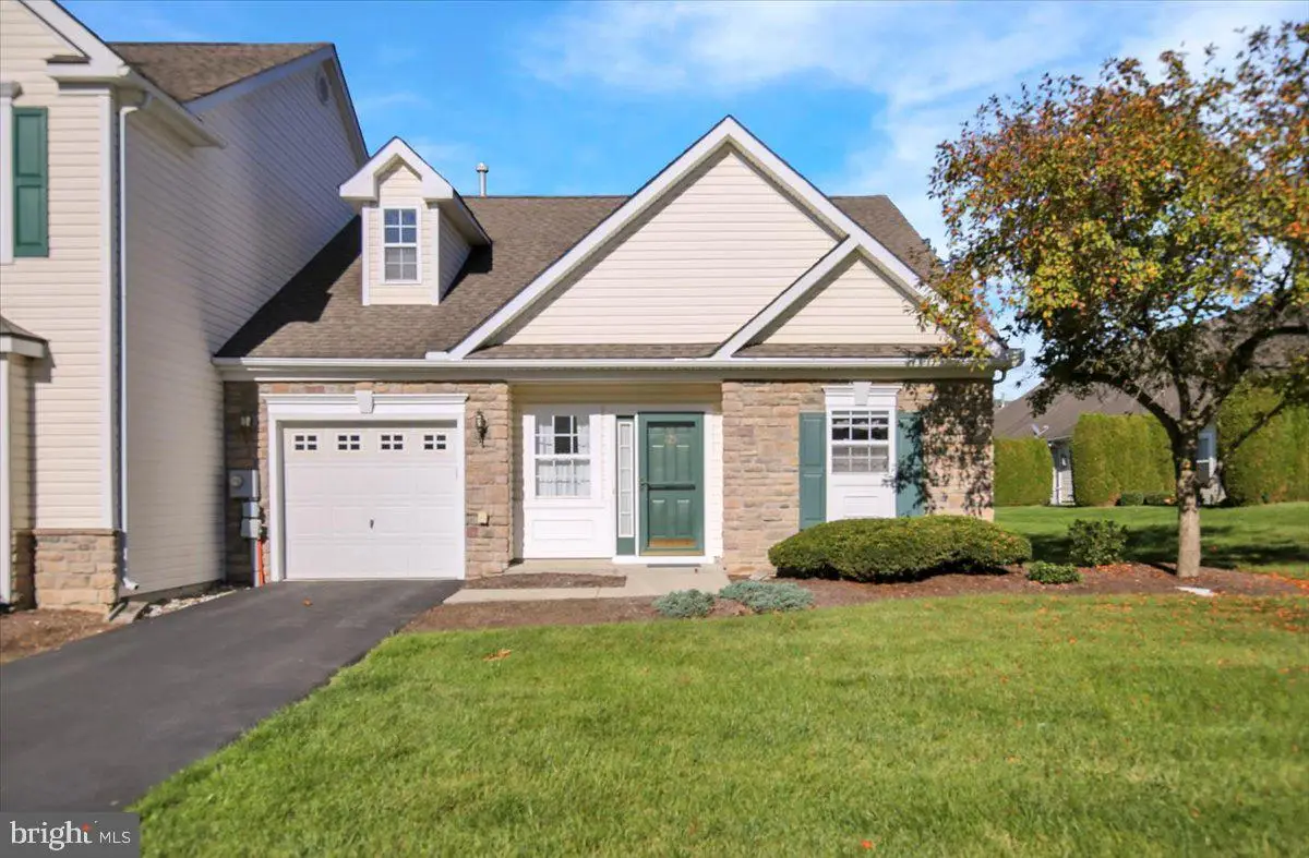 125 Village Dr, Blandon, PA 19510 - #1