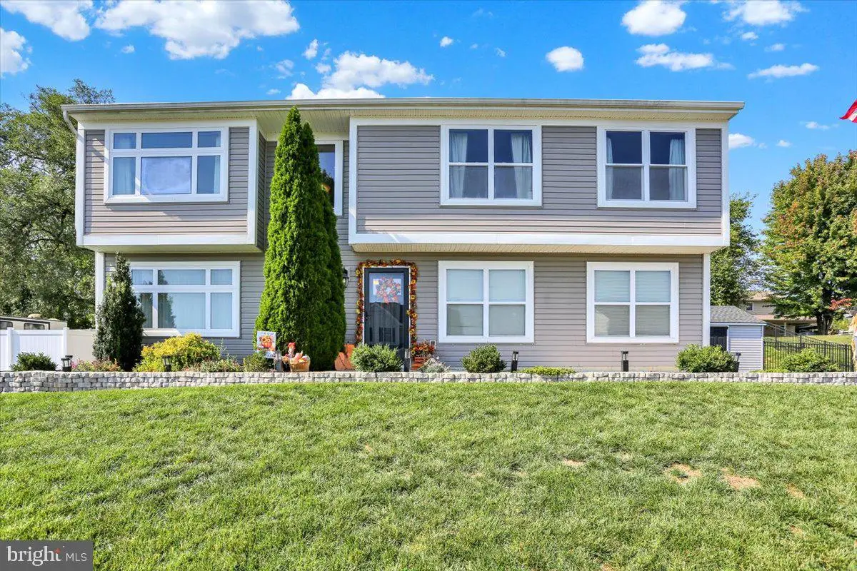 82 Nantucket Dr, Reading, PA 19605 - #1