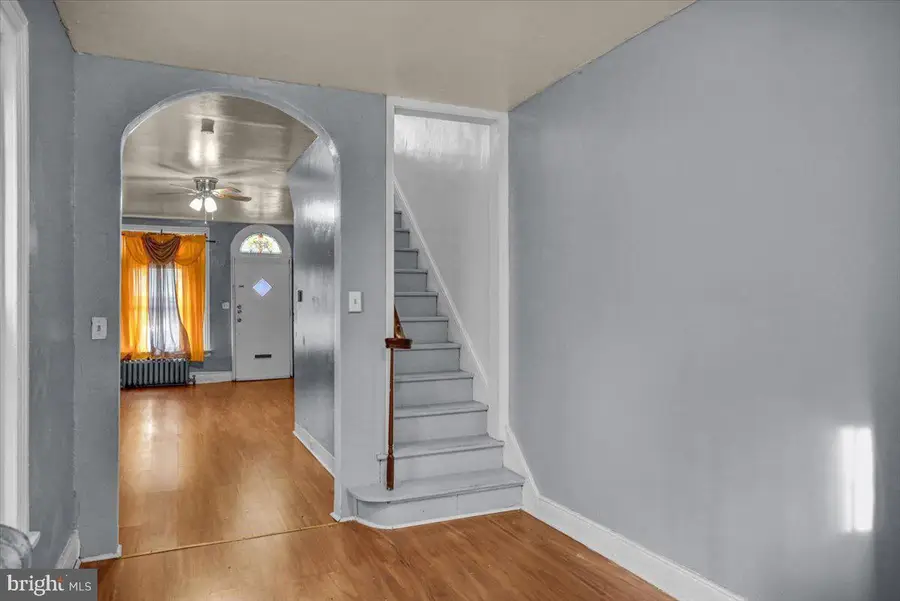 637 Moss St, Reading, PA 19604 - #3