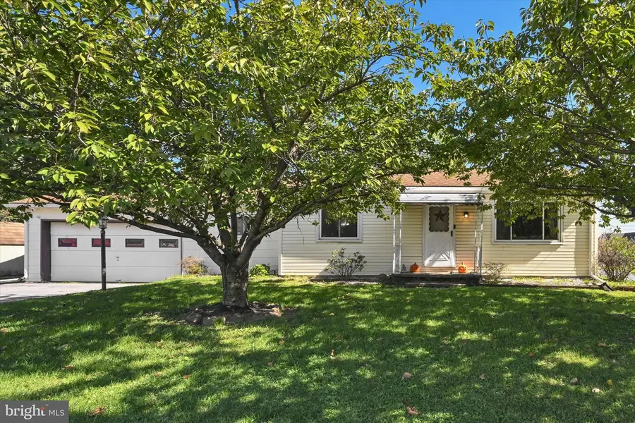 1161 Main St, Shoemakersville, PA 19555 - #2