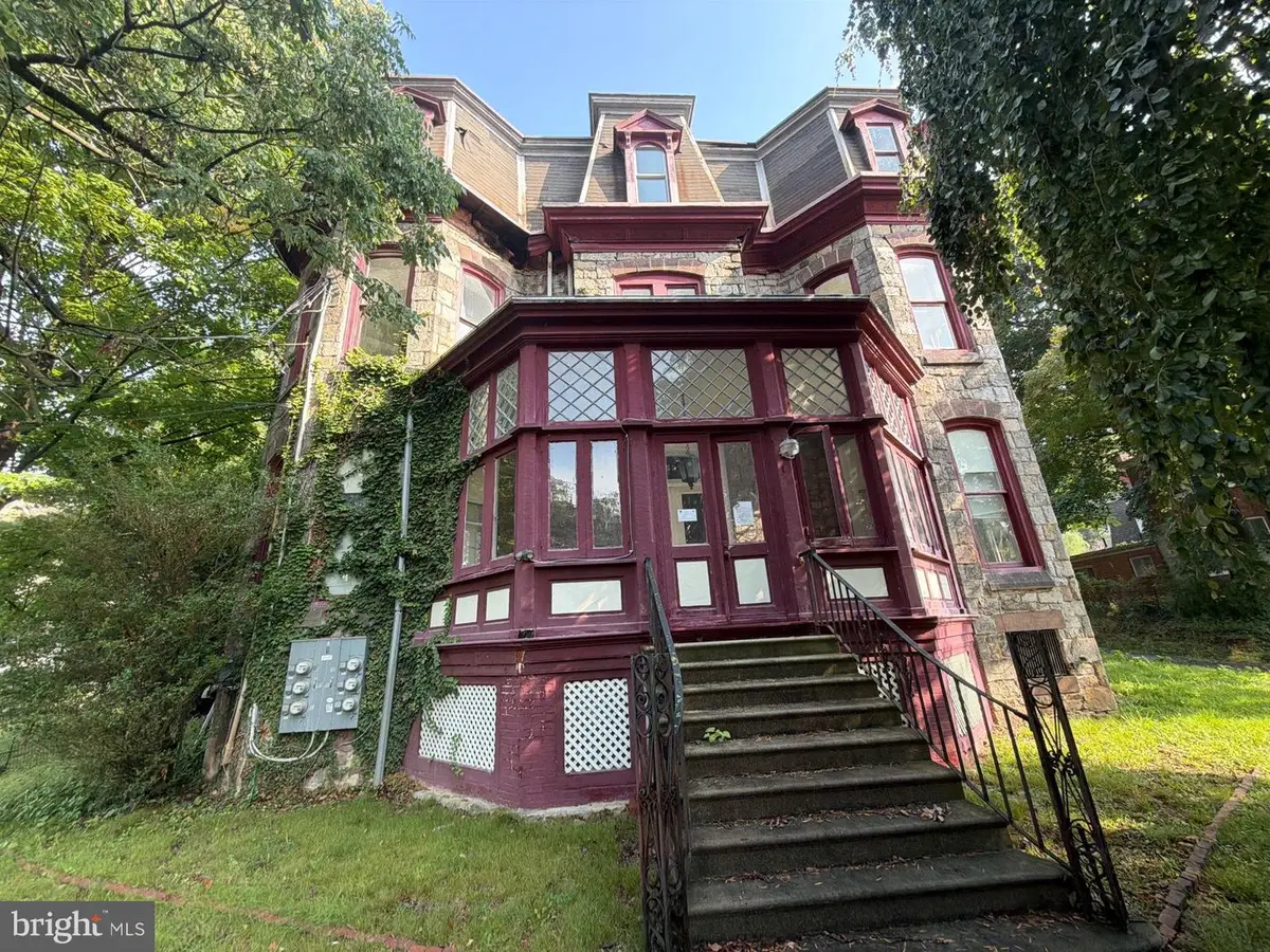 1521 Mineral Spring Rd, Reading, PA 19602 - #1