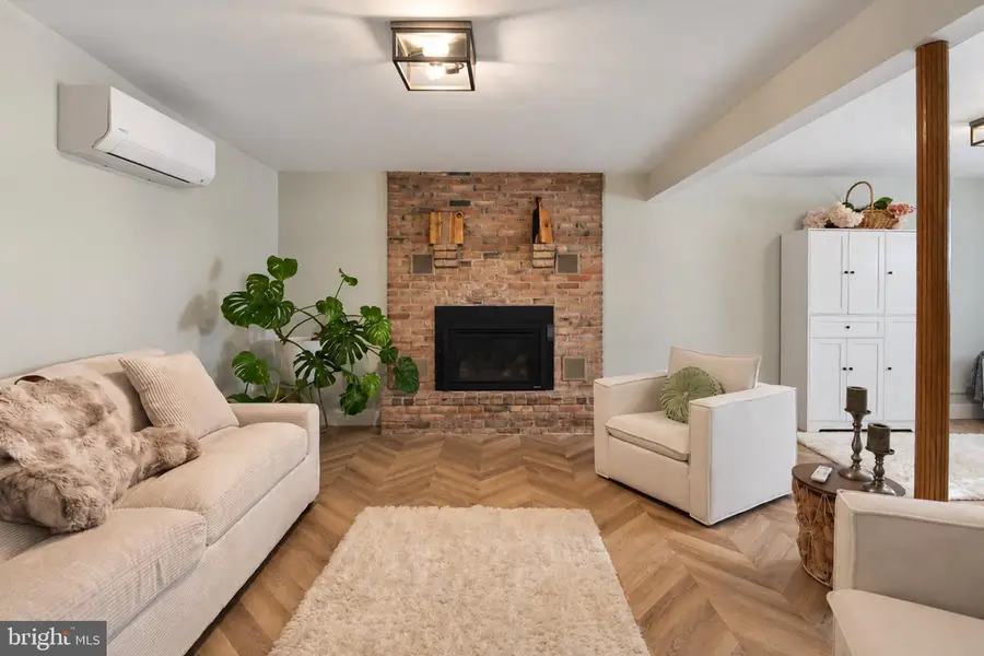 325 Egle Rd, Reading, PA 19601 - #3