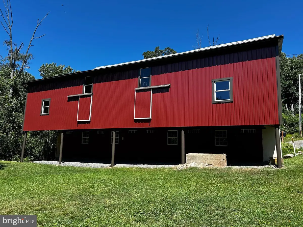 112 Oysterdale Rd, Boyertown, PA 19512 - #1