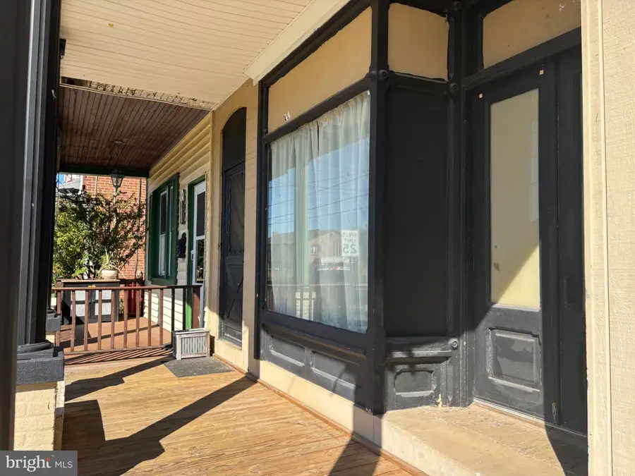 233 E 3rd St, Boyertown, PA 19512 - #3