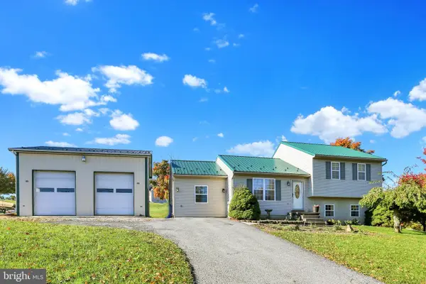 48 Deysher Rd, FLEETWOOD, PA 19522