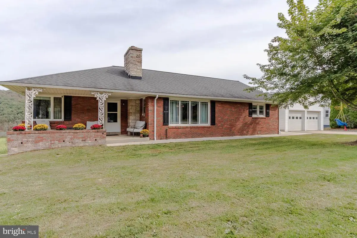 1227 Locke Mountain Rd, Hollidaysburg, PA 16648 - Image #1