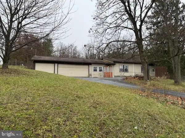1503 E Hamilton Ln, ALTOONA, PA 16602