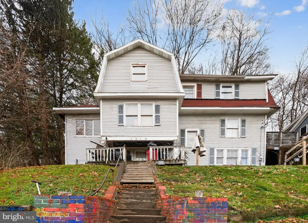 1319 Cameron Ave, Tyrone, PA 16686 - Image #1