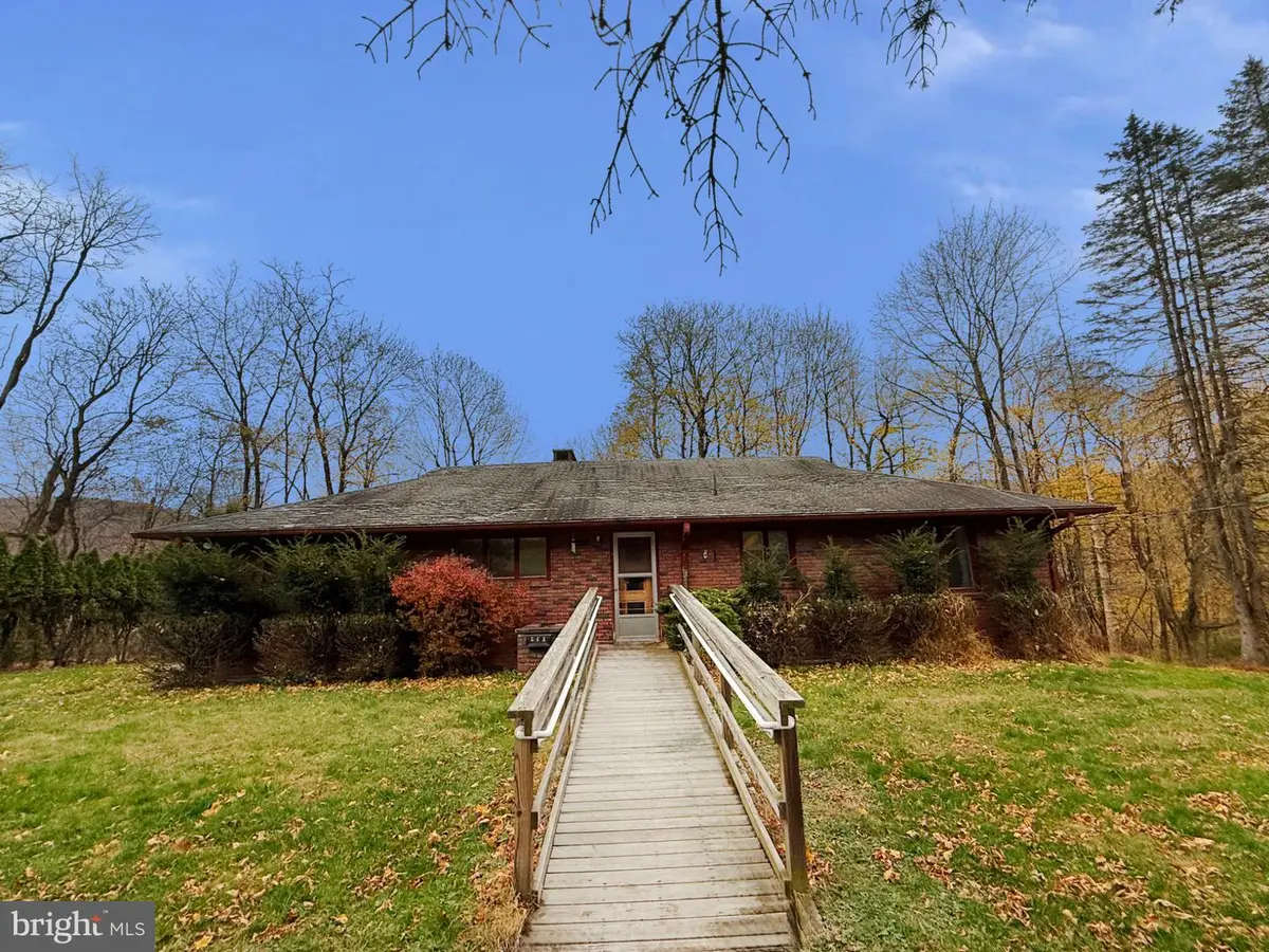 850 Jefferson Ave, Tyrone, PA 16686 - Image #1