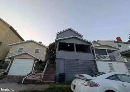 206 E Walnut Ave, Altoona, PA 16601 - Image #1