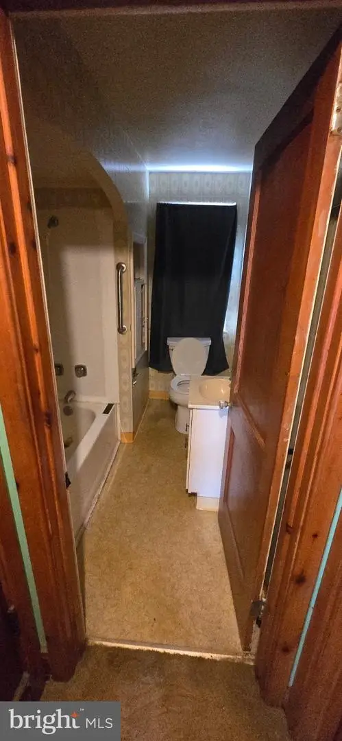 901 Garver St, Roaring Spring, PA 16673 - #3