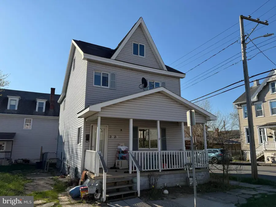 2323 W Chestnut Ave, Altoona, PA 16601 - #2