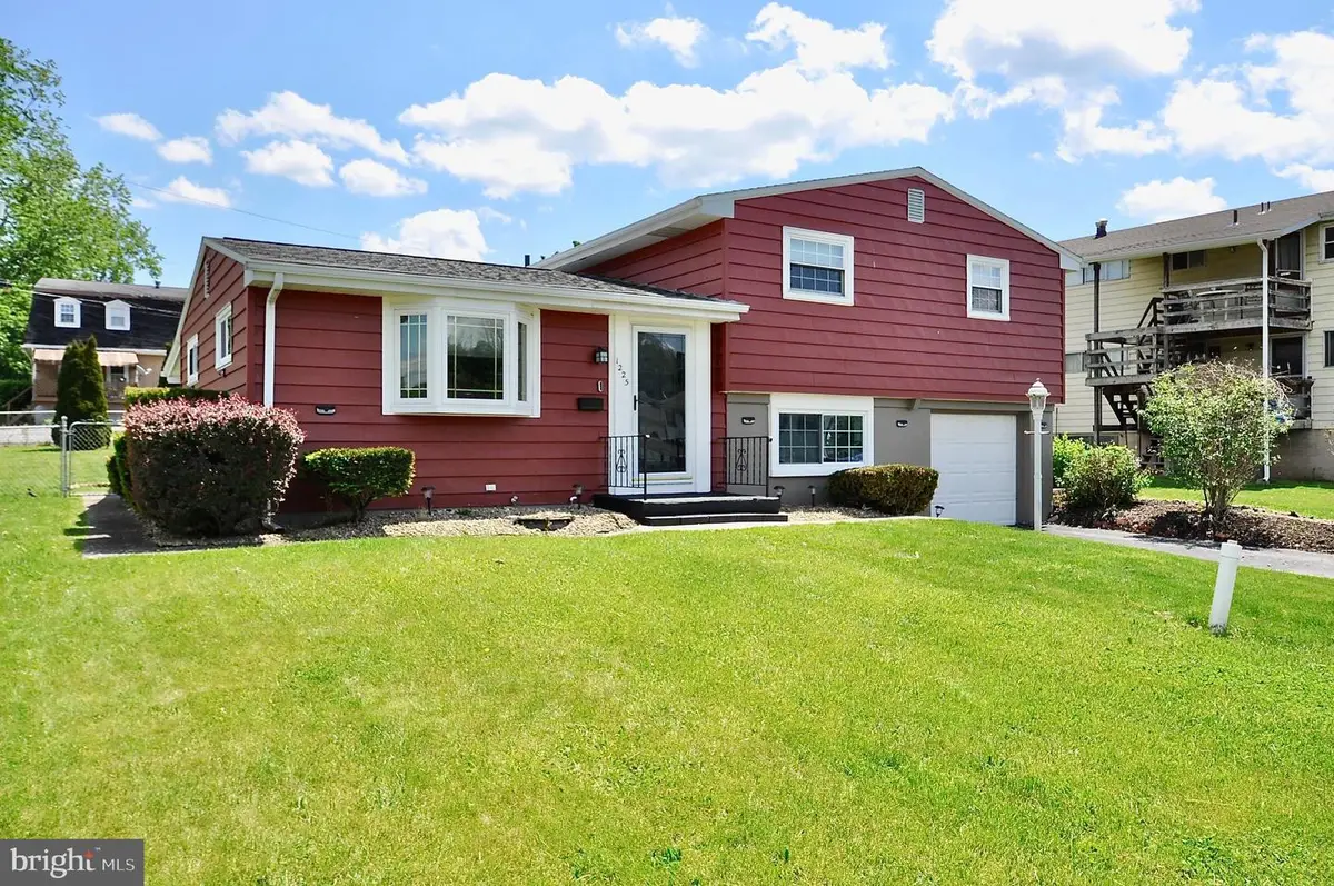 1225 Adams Avenue, Altoona, PA 16602 - #1