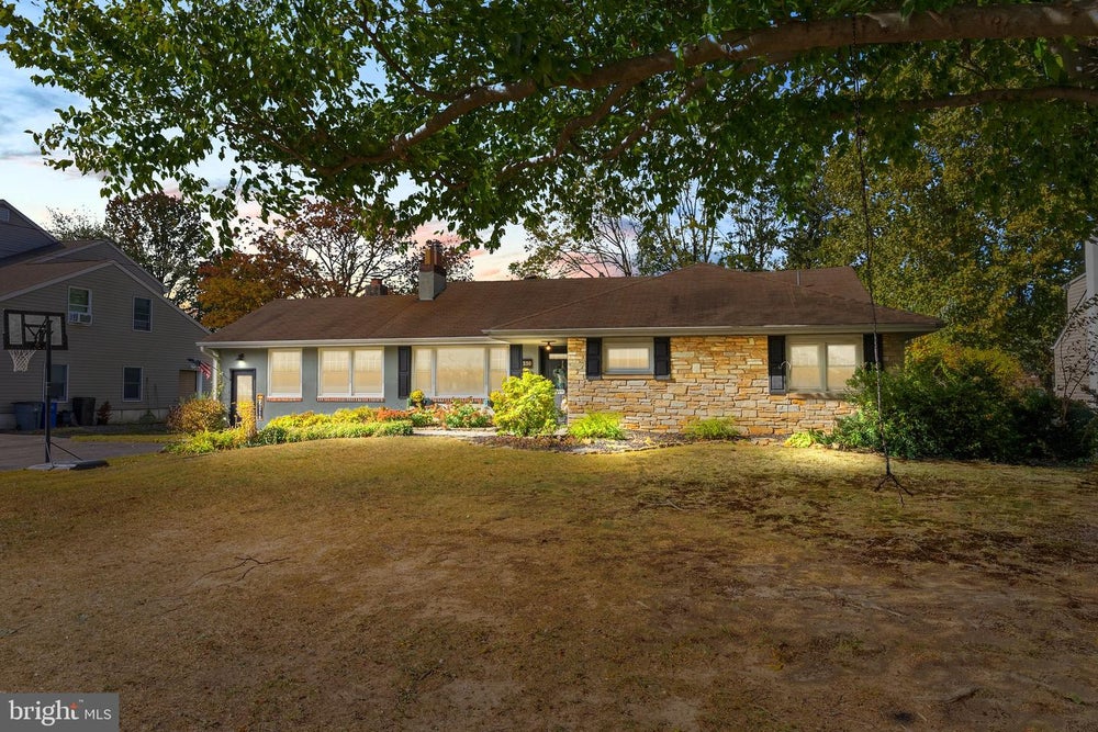 338 Parkview Ave, LANGHORNE, PA 19047 BHGRE