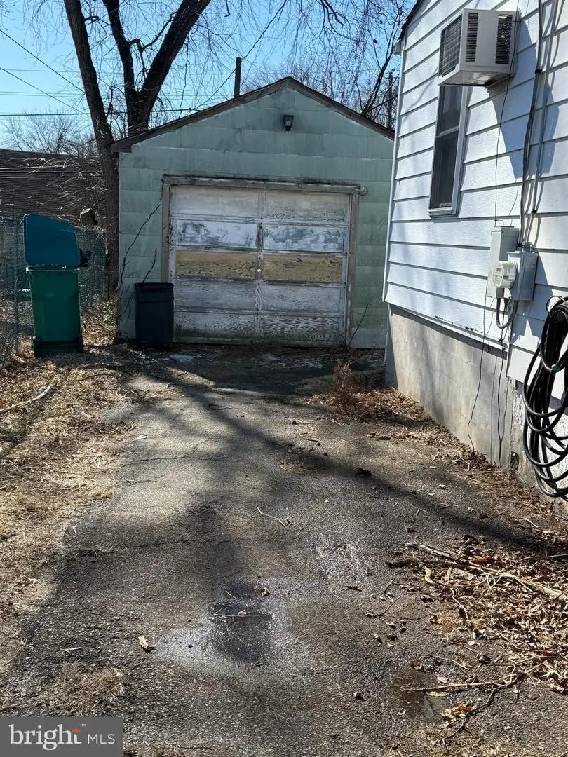 2715 Crest Ave, Bristol, PA 19007 - Image #3