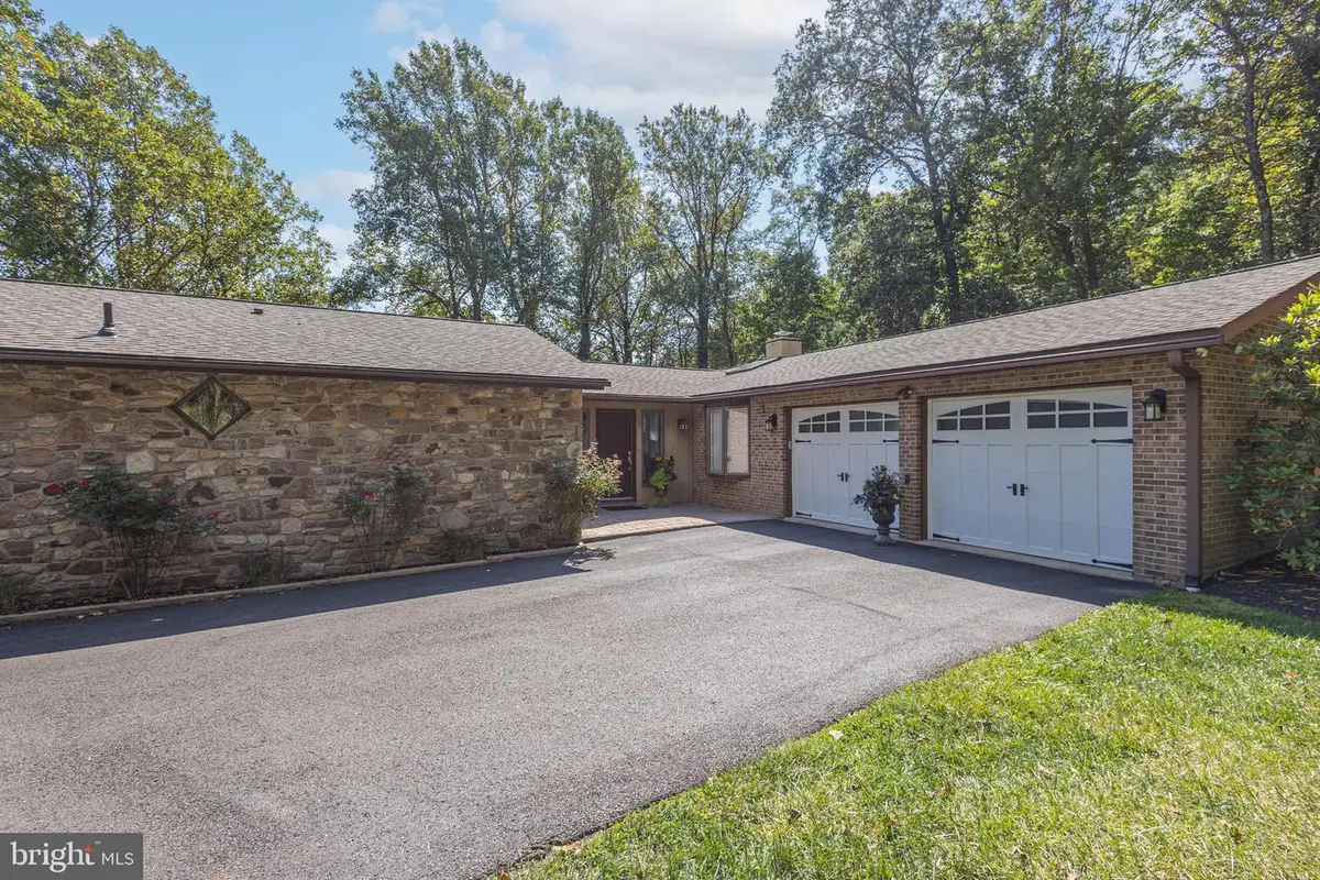 2880 Snake Hill Rd, Doylestown, PA 18902 - Image #1