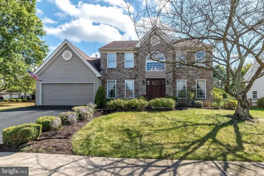 3975 Amberton Ct, Doylestown, PA 18902 - Image #2