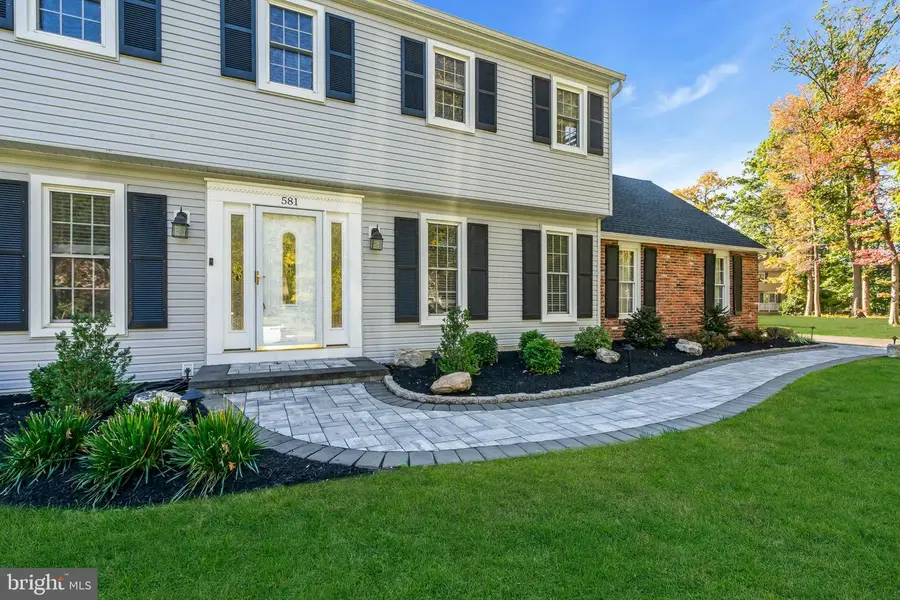 581 Nottingham Dr, Yardley, PA 19067 - Image #3