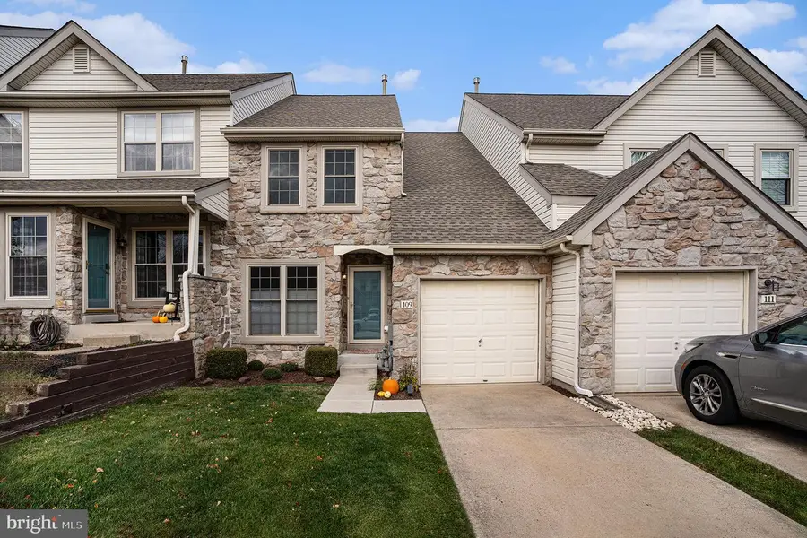 109 Suffield Ct, Chalfont, PA 18914 - Image #2