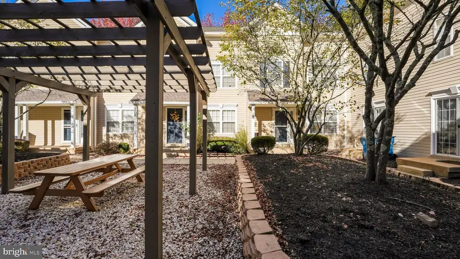 110 Zircon Ct #14, Warrington, PA 18976 - Image #2