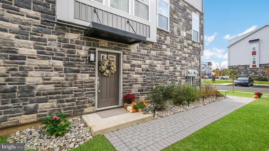 42 Independence Ct, Perkasie, PA 18944 - Image #3