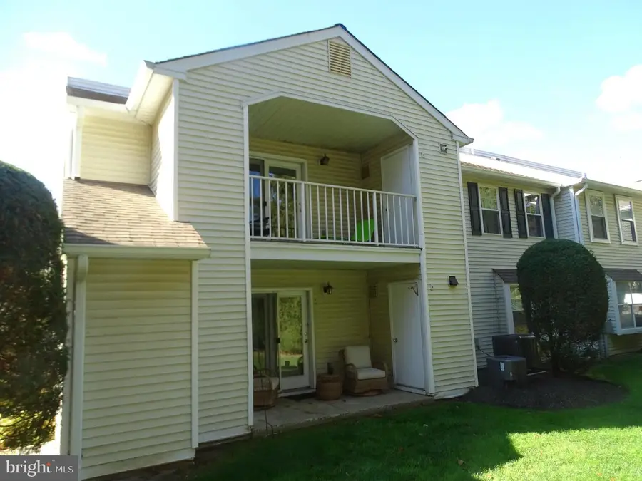 406 Steamboat Station Dr, Southampton, PA 18966 - Image #2