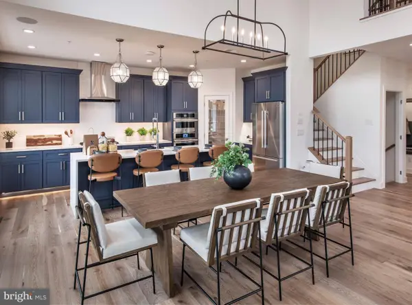 52 Tradesville Dr #83, DOYLESTOWN, PA 18901