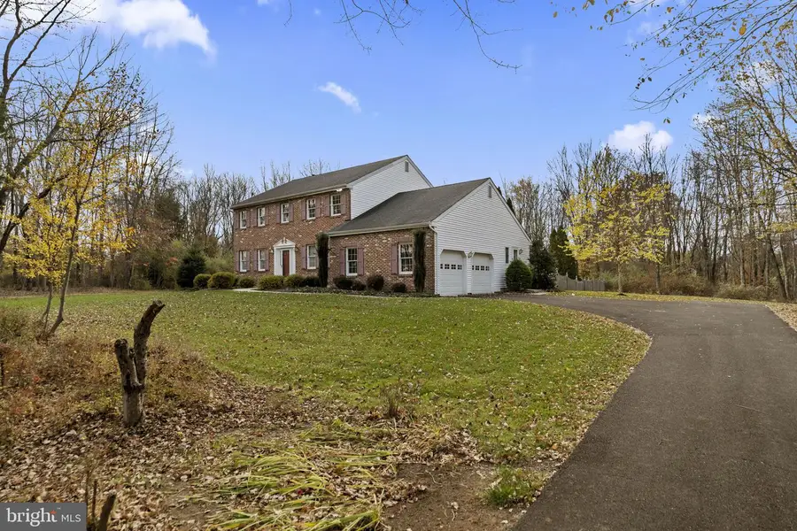 2756 Pickertown Rd, Warrington, PA 18976 - Image #2