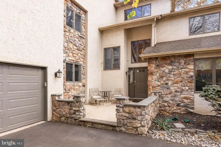 10 Hellberg Ave, Chalfont, PA 18914 - Image #2