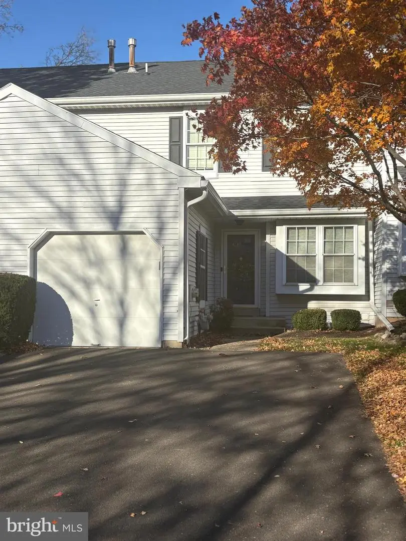 2420 Dogleg Dr, Warrington, PA 18976 - Image #1