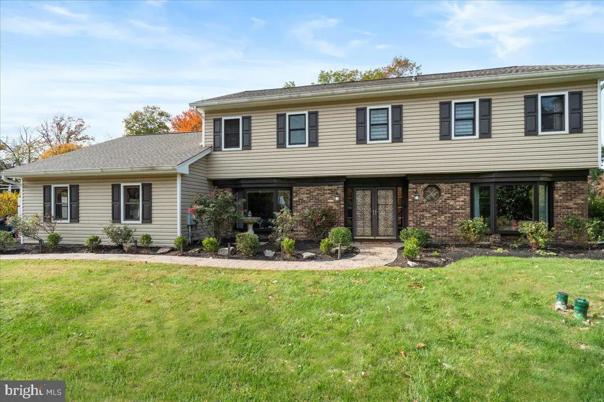 329 Sherwood Dr, Yardley, PA 19067 - Image #1