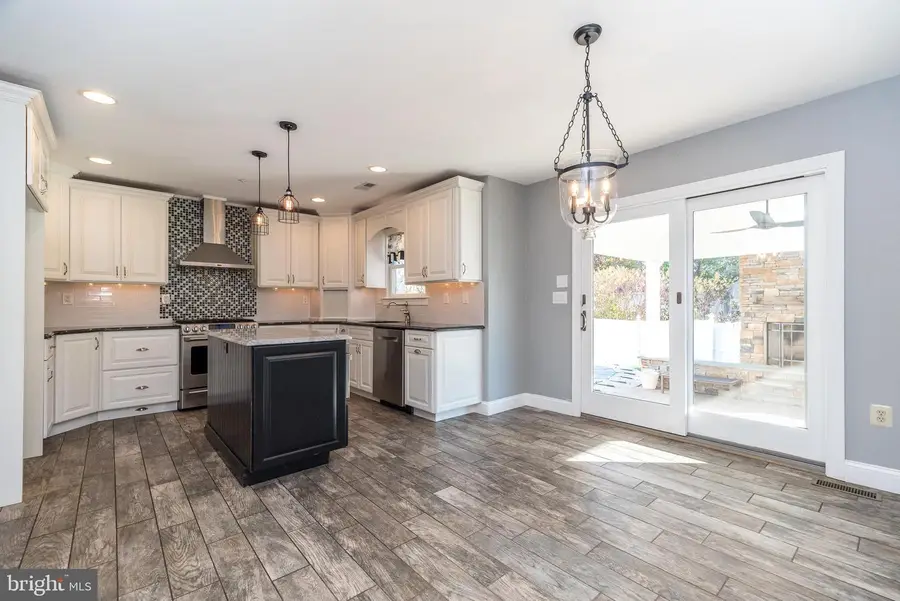 29 Kulp Rd E, Chalfont, PA 18914 - Image #3