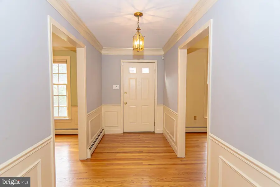 21 Woods End Dr, Doylestown, PA 18902 - Image #3