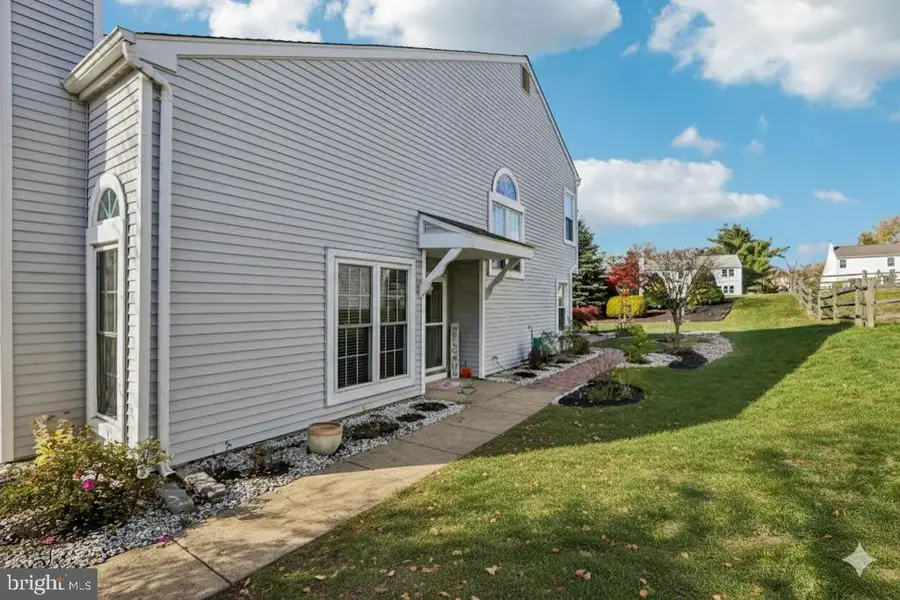 52 Skyview Way, Newtown, PA 18940 - Image #3