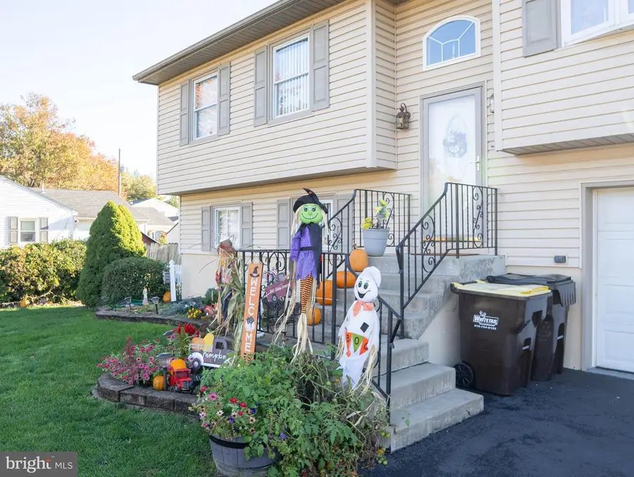 5651 Terrace Ave, Bensalem, PA 19020 - Image #3