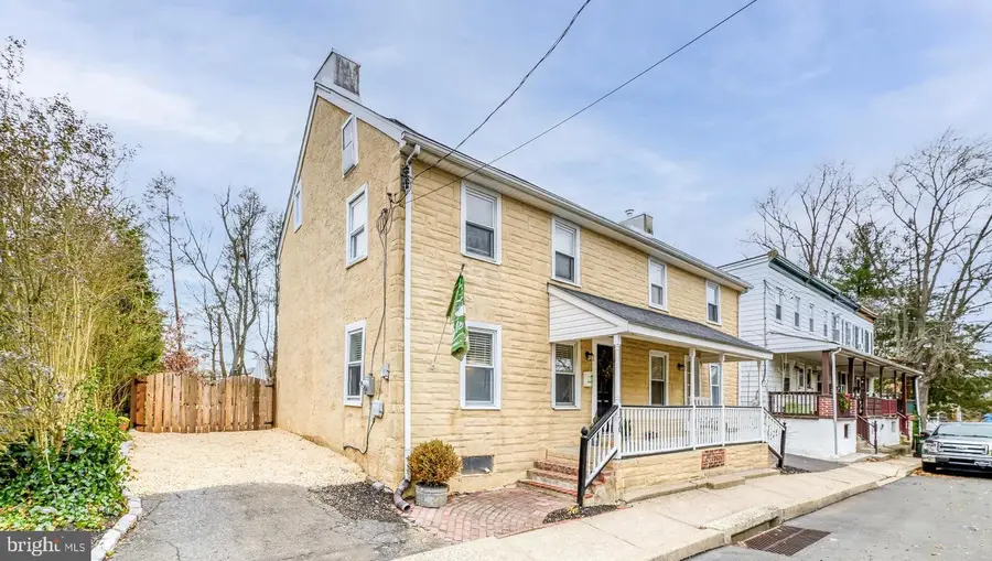 126 N Green St, Langhorne, PA 19047 - Image #2